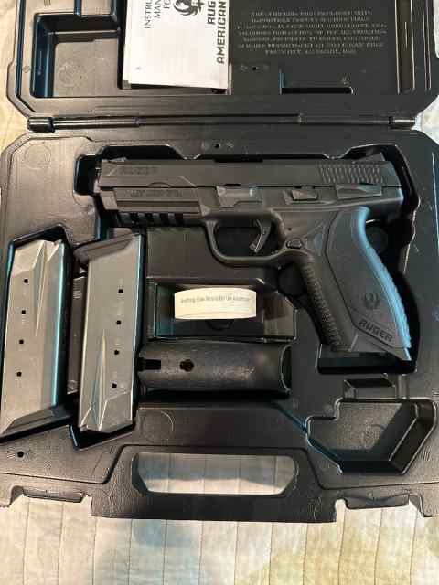 Ruger American 45ACP with 2 mags, extra grip, cae