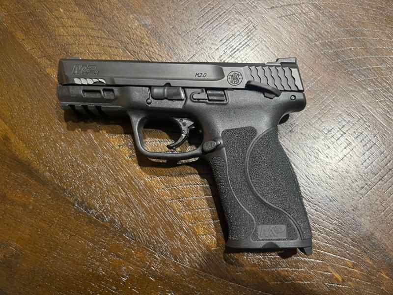 Smith &amp; Wesson M&amp;P .45  2.0 Compact with 4&quot; Barrel