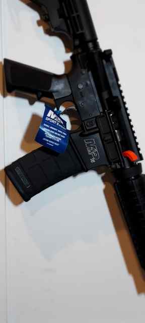 Brand new Smith and Wesson M&amp;P Sport 2 5.56 AR15