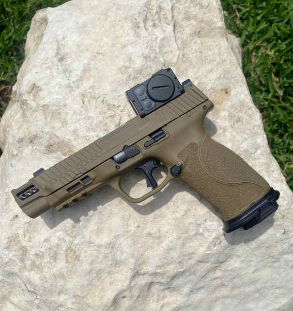 Floyd’s Custom Shop M&amp;P 2.0 5inch FDE 9MM