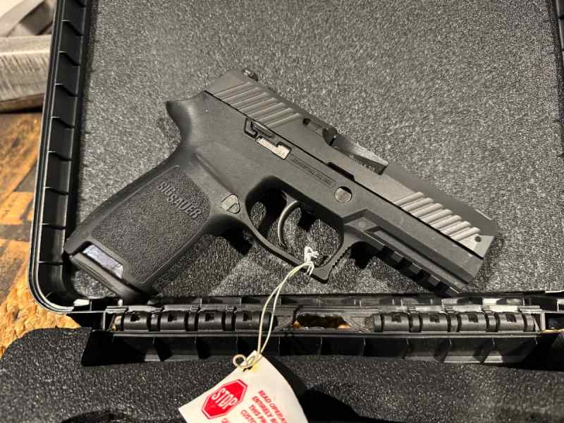 Sig P320 Compact 9mm