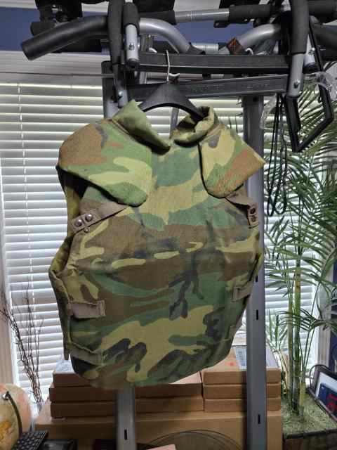 vest2.jpg