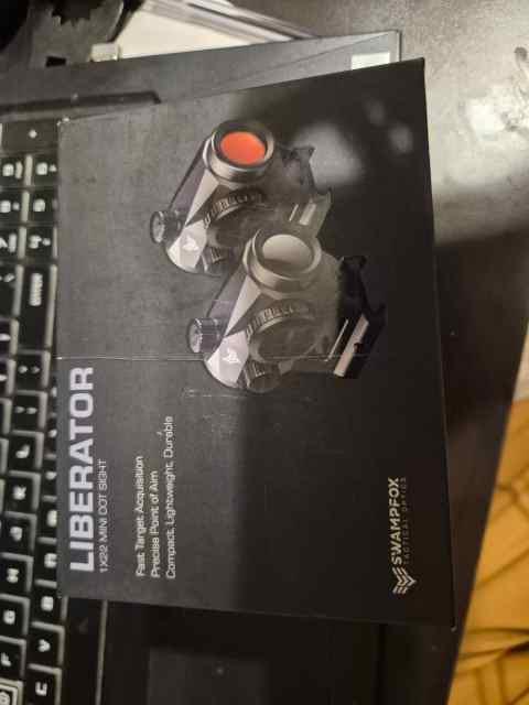 Swampfox Liberator 1x22 Green Dot Sight (Gen I)