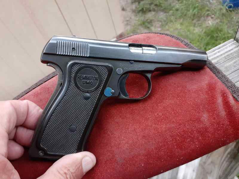 Rare Remington Model 51 380 acp nearly mint 3 mags