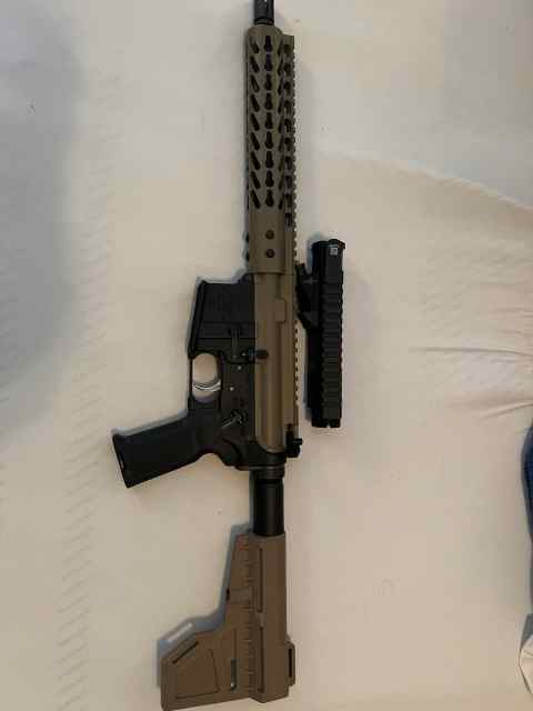 5.56 AR pistol.  Noveske lower Vltor MUR upper inc