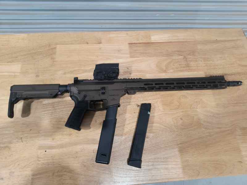 CMMG Resolute MKG, semi auto.45ACP