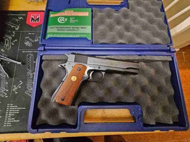 Colt GOVERNMENT MODEL MKIV SERIES 70 1979 