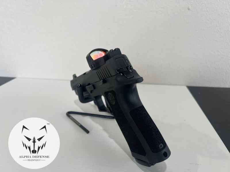 HOT ITEM SIG SAUER P320 WITH RED DOT!! $749.99
