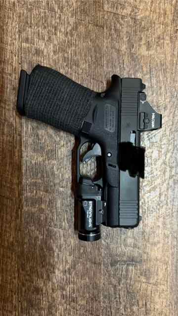 Glock 43X MOS with extras