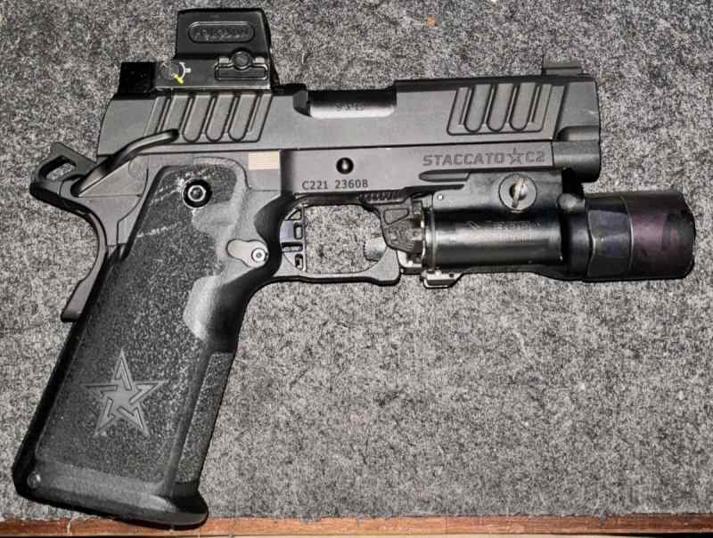 STACCATO C2 W/ FULL SIZE GRIP