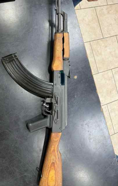 AK-47 C.A.I  10/63 Romanian