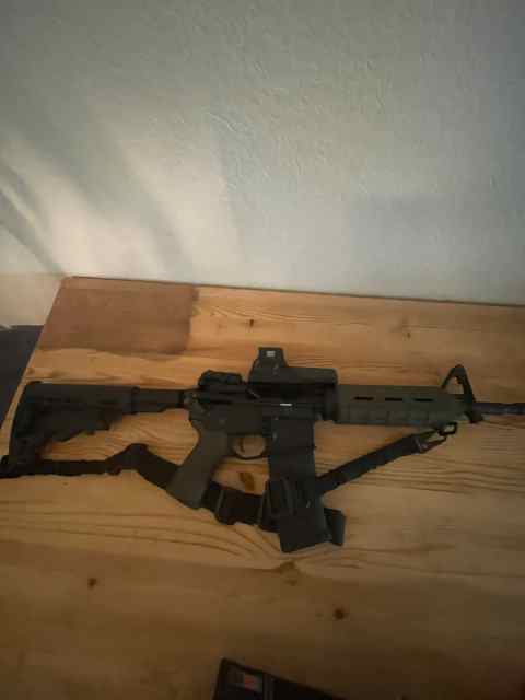 Bushmaster Xm15-ES2 for sale, Eotech Holographic 