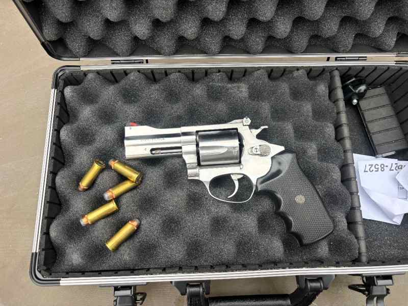 1995 Rossi M720 5 shot 44SPL 