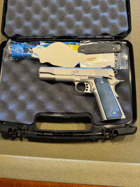 Like New Kimber 1911 Stainless LW