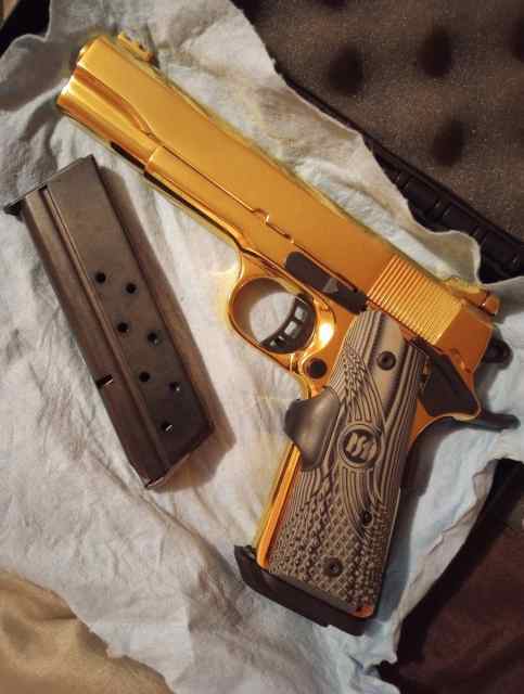 1911 Gold Ria.