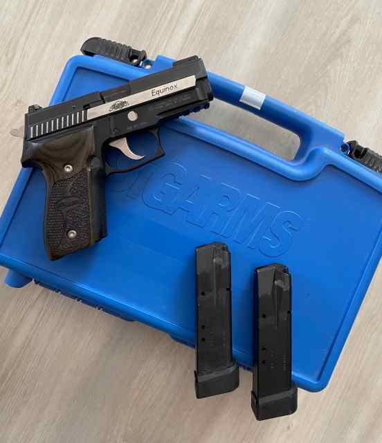 Sig Arms P229R 40 Equinox w/ original box