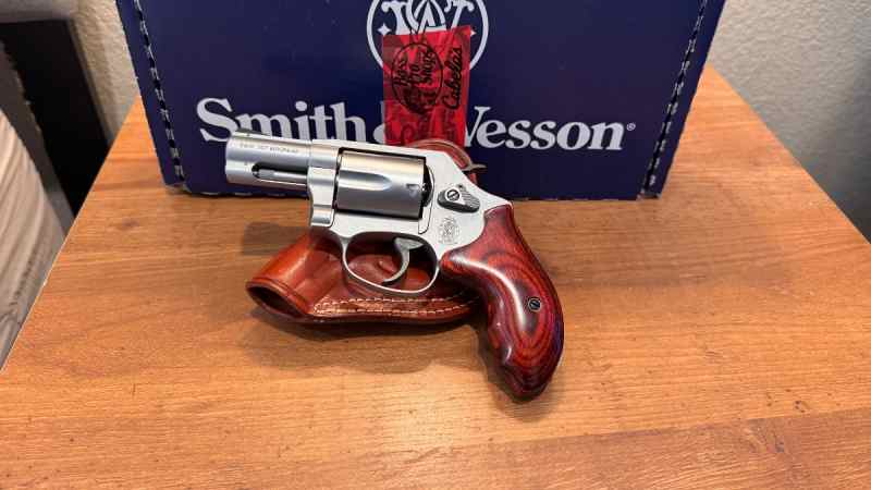 Smith &amp; Wesson Revolver, 60-14 357/38 Lady Smith 