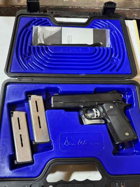 Dan Wesson  Vigil 45acp