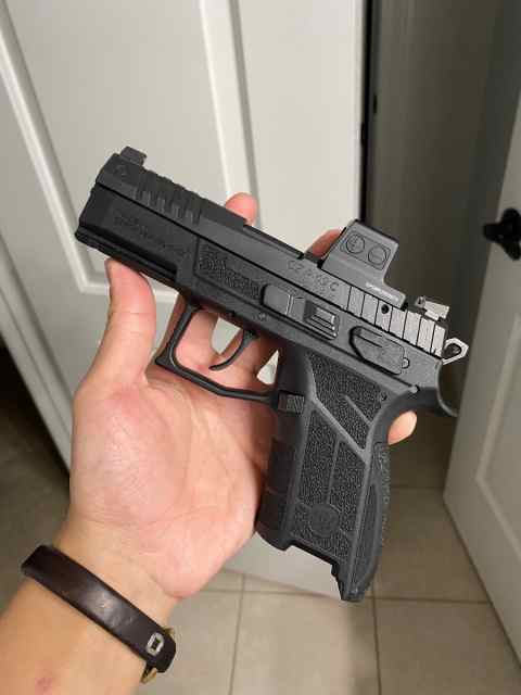 CZ P09 c nocturne with holosun eps