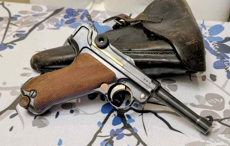 1920 DWM Luger P08 9mm - Matching Numbers