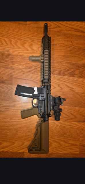 Daniel Defense M4A1 w/ Trijicon ACOG TA02/RMR
