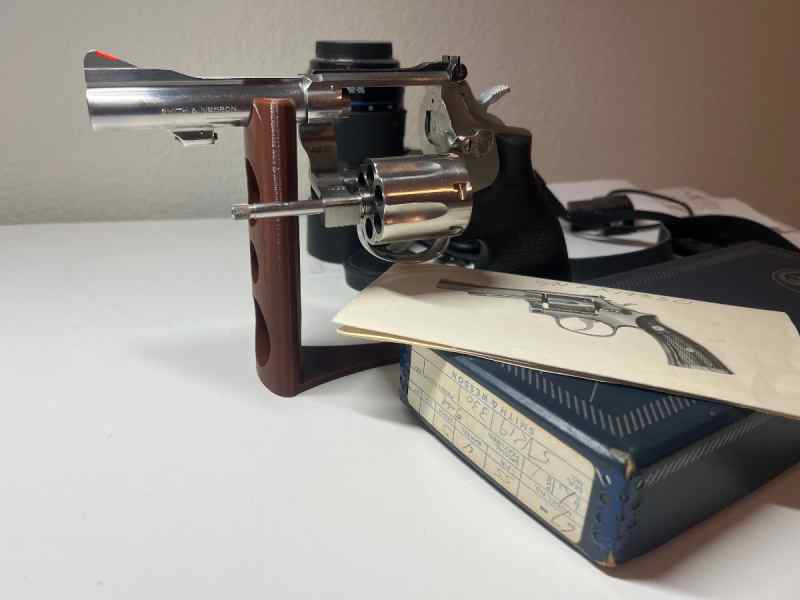 S &amp; W  Revolves : M67, 66-8, 586, 38-2 , 49.