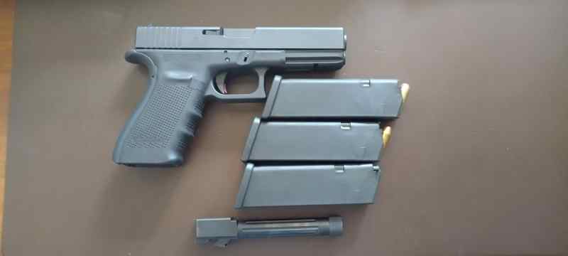 Glock 20 Gen 4 - 10mm W/ Threaded Barrel