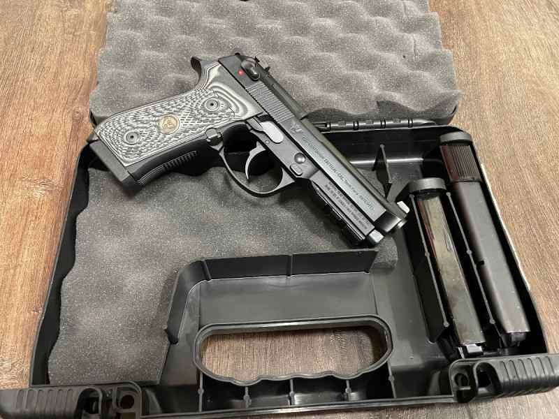 Ruger SR1911 Commander 