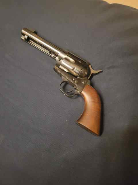 Old Style Western New Pistol