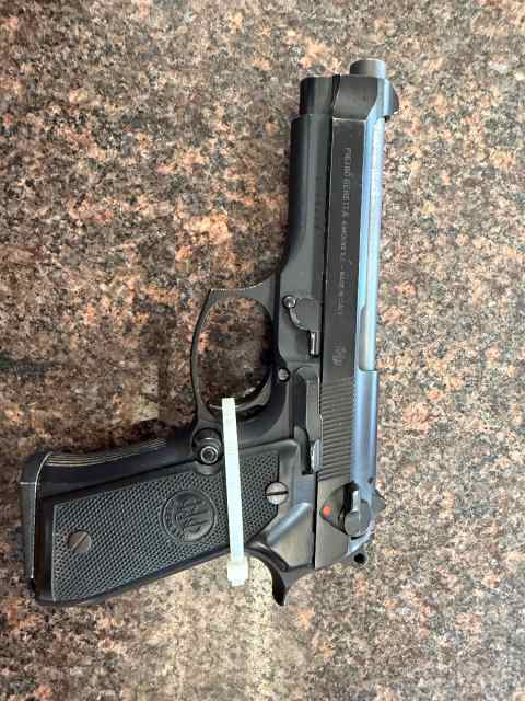 Beretta 92FS 9mm