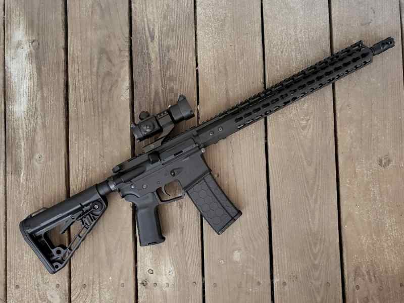 Rise Armament RA200 Billet AR 15 1.jpg