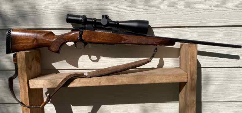 Browning A bolt 270 win Medallion