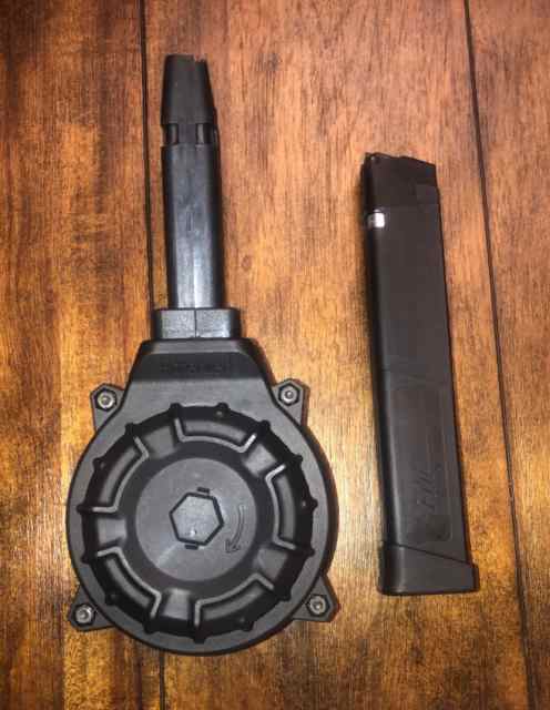 Black Polymer Drum and Extended Magazine