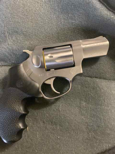 Ruger SP 101 .357mag 2in As new with Ammo $525
