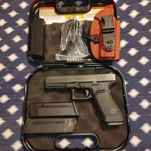 LNIB! GLOCK 20 GEN4 w/ EXTTRAS