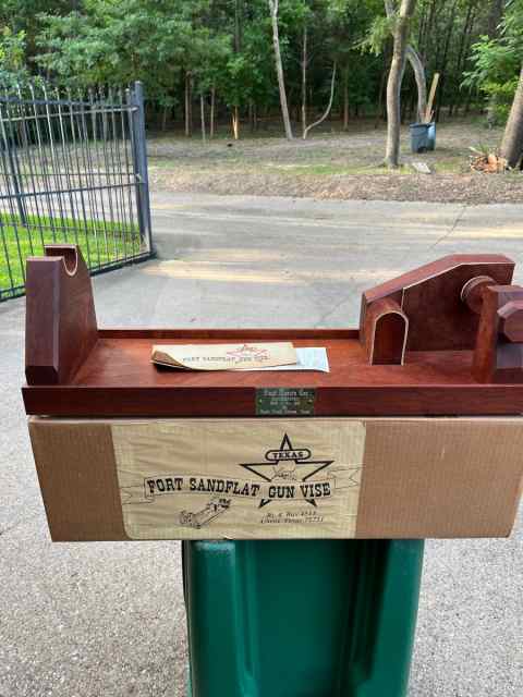 Vintage but NEW Rifle Vise