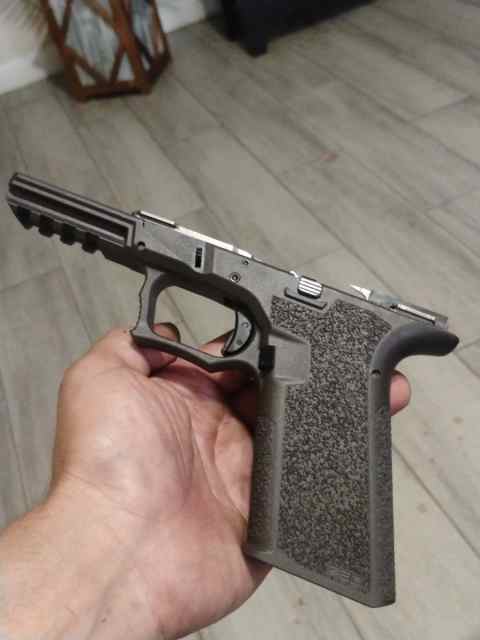 G19 dagger and g17 frame both are complete