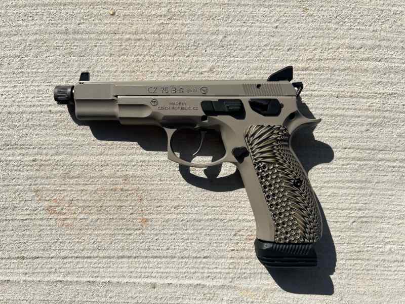 CZ 75B urban grey suppressor ready