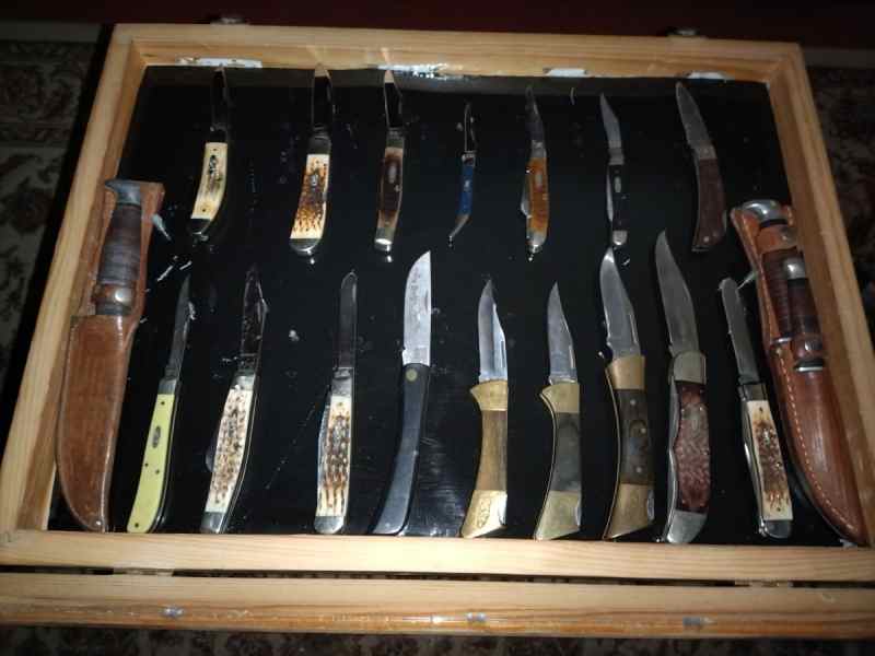 Case Knife display and Knifes 