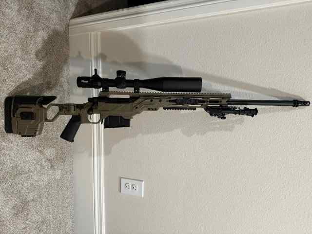 Remington 300 WinMag in Cadex LiteTactical Chassi