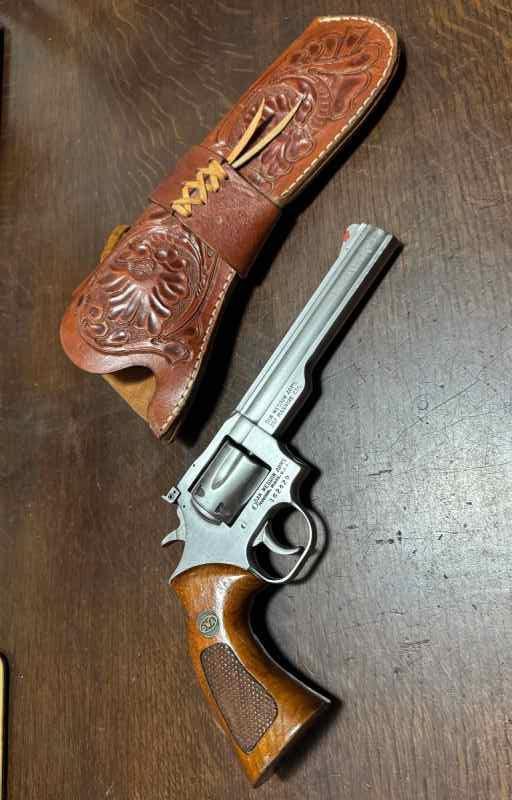 DAN WESSON .357 MAGNUM MODEL 15 CLASSIC!