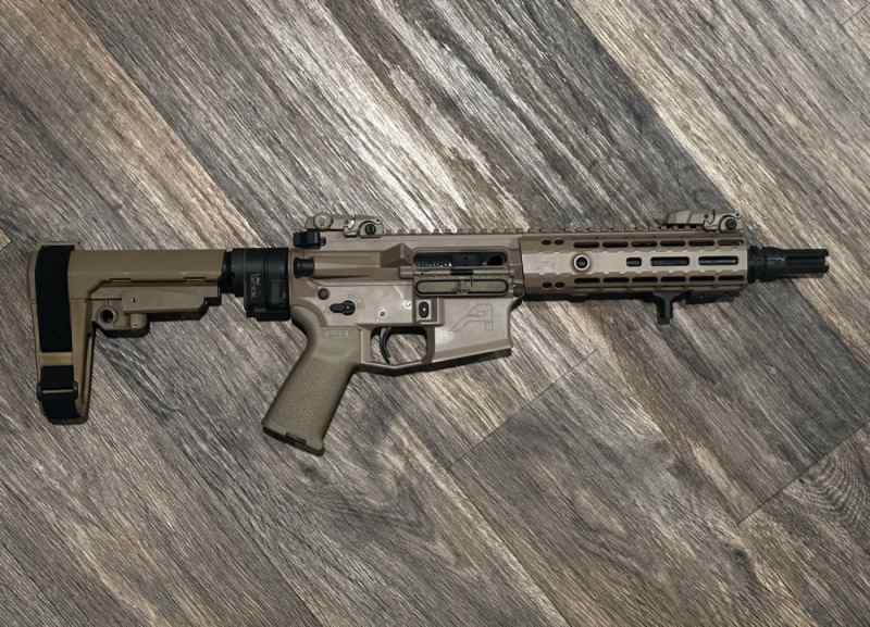 Aero AR15 Pistol - 300 Blackout 8”