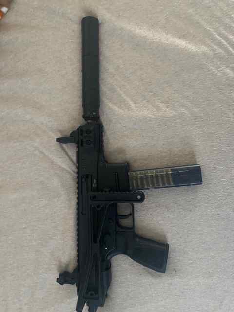 B&amp;T GHM9