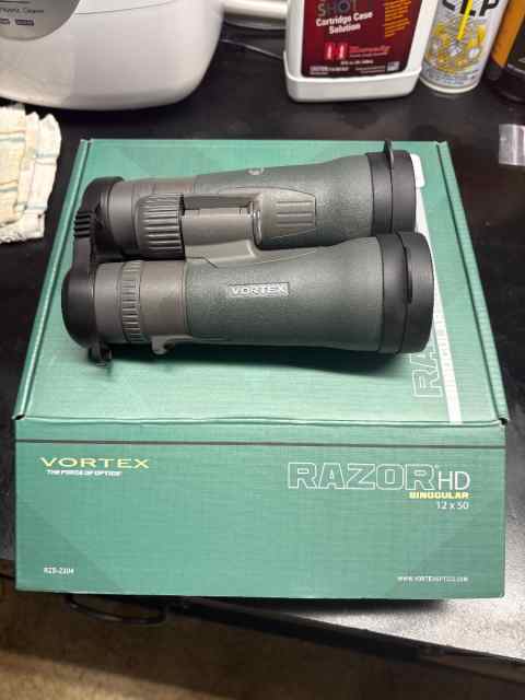 Vortex Razor HD 12X50 Binoculars 
