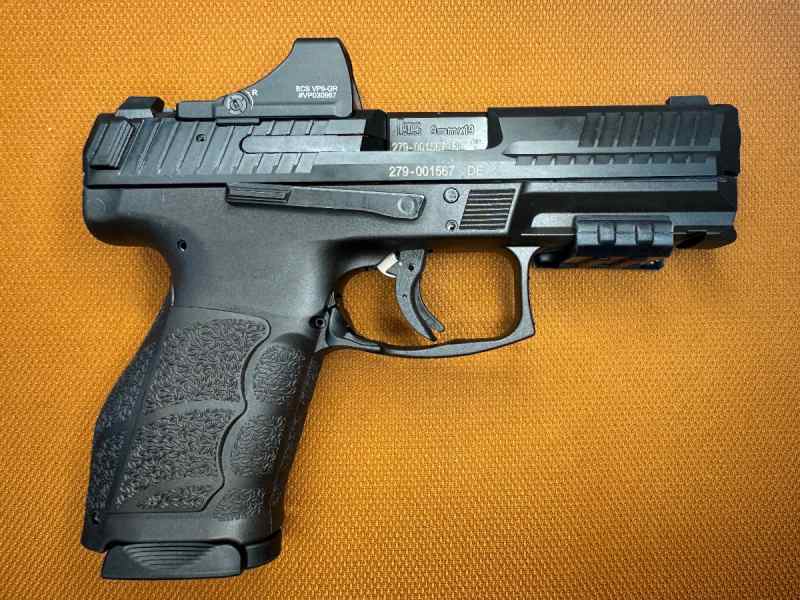 NEW IN BOX - HK VP9A1 K - 9mm - 4" - w/Holosun SCS