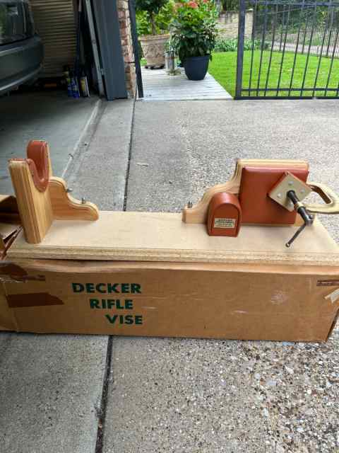 Decker Rifle Vise (vintage but NIB)