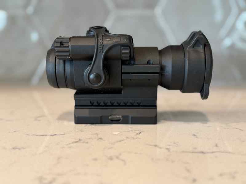 AIMPOINT PRO RED DOT