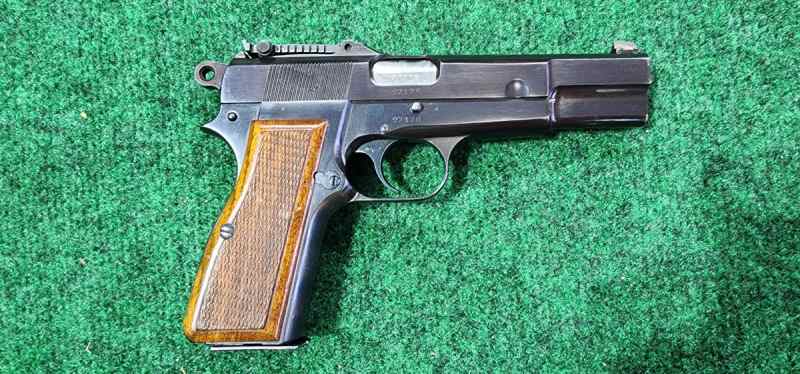 Collectors* Browning Hi Power&#039;s