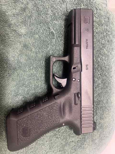 Glock 17