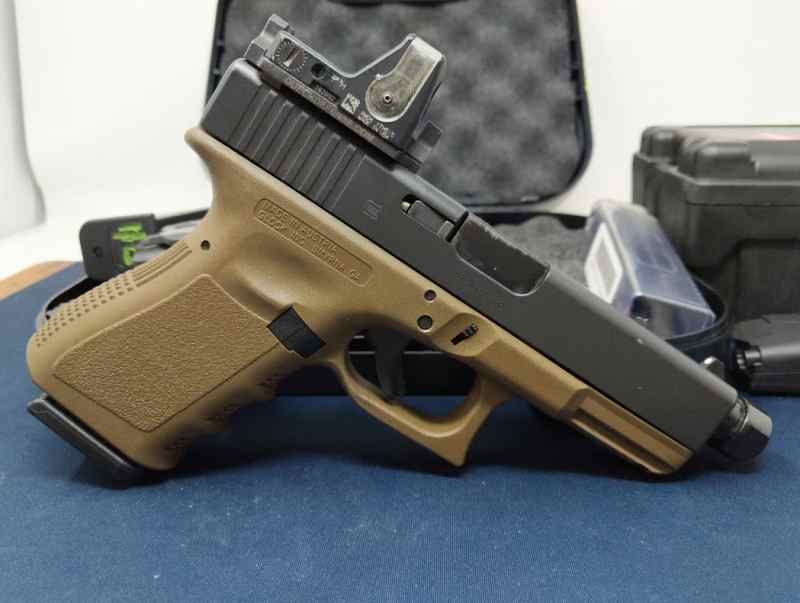 GLOCK 23